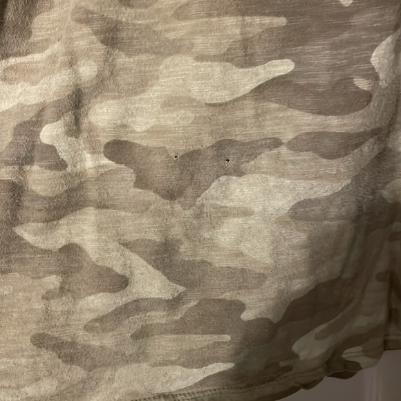 Shirt - Picture 4 of 4